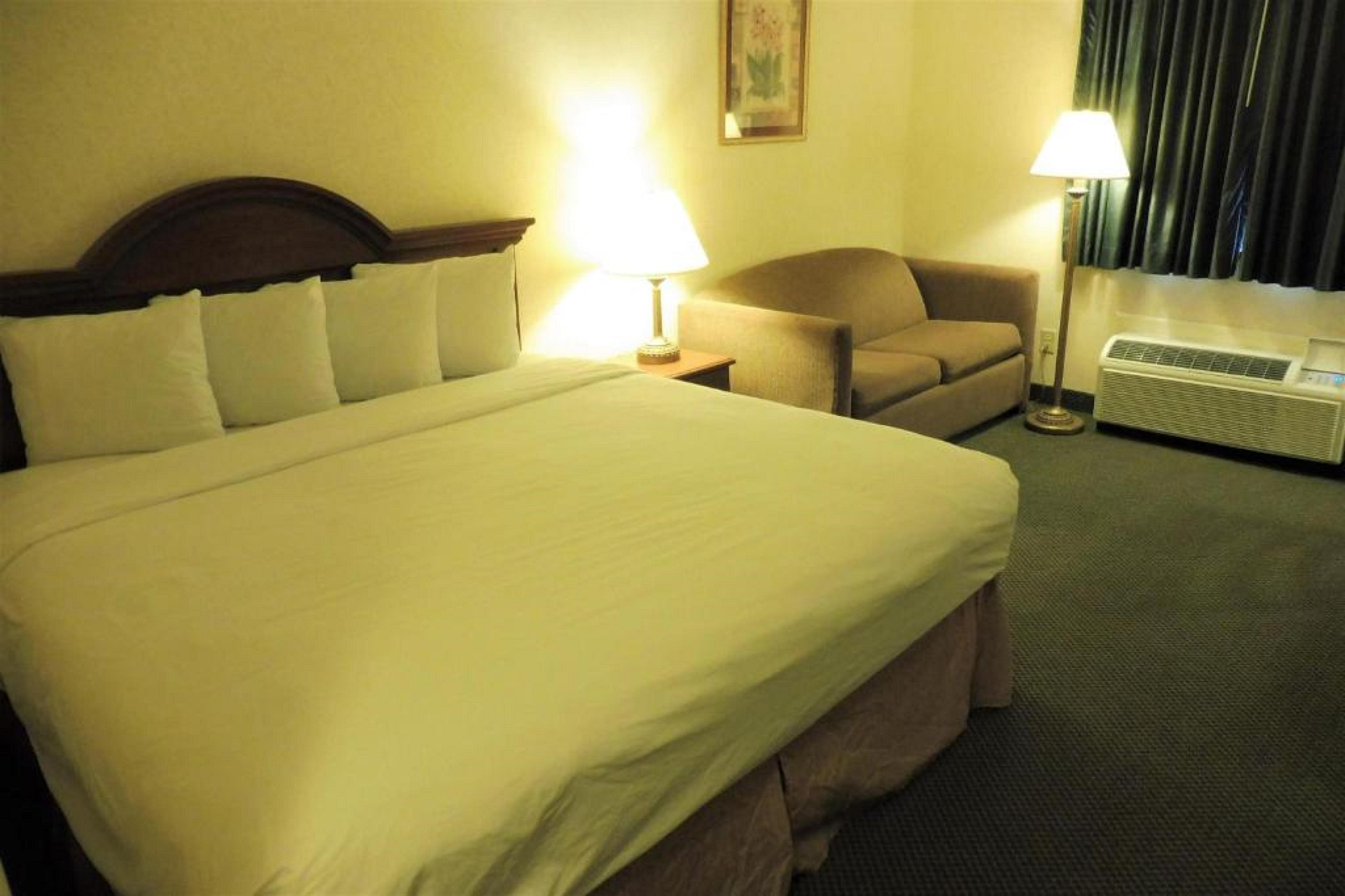 Red Roof Inn Norwich Bagian luar foto