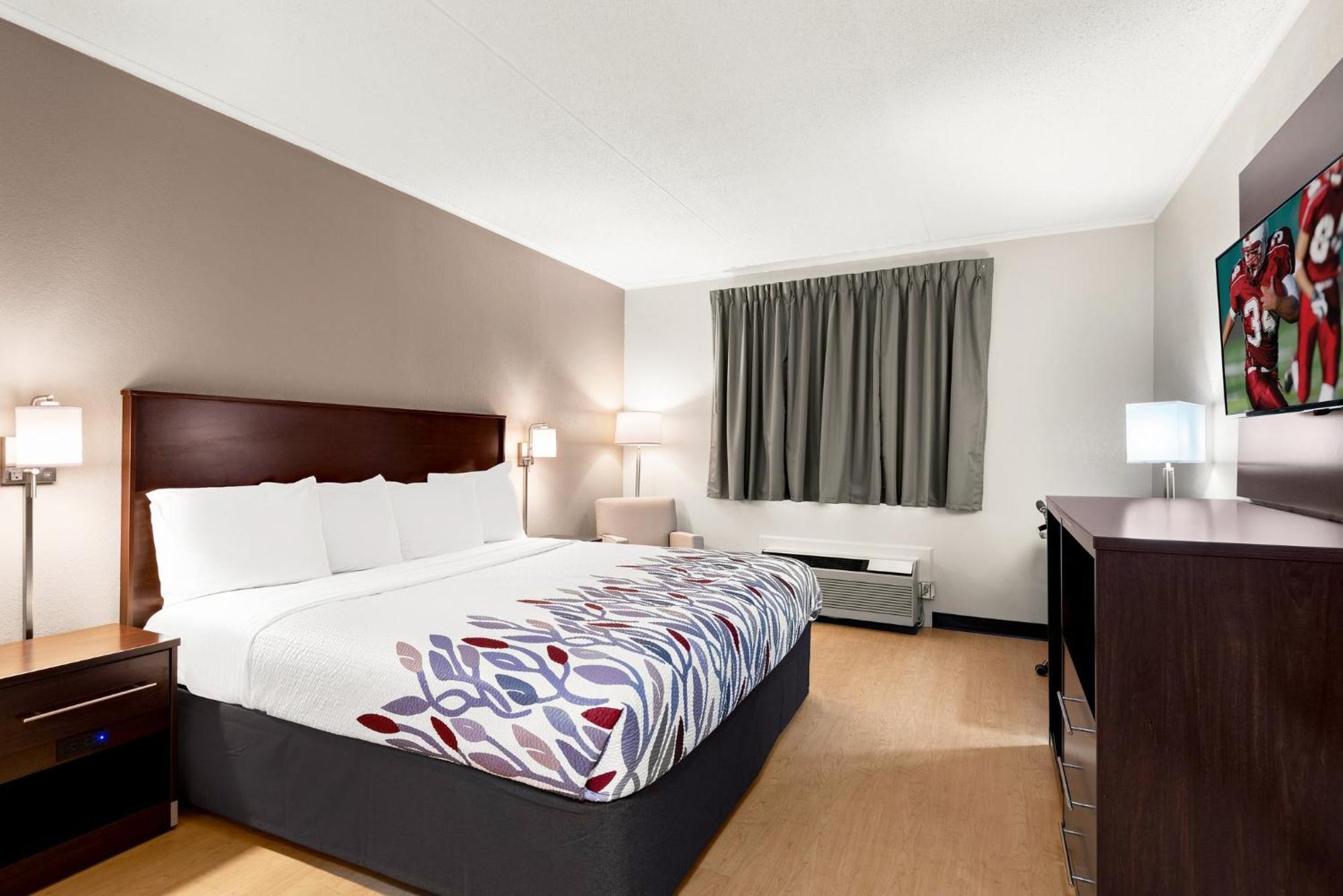 Red Roof Inn Norwich Bagian luar foto