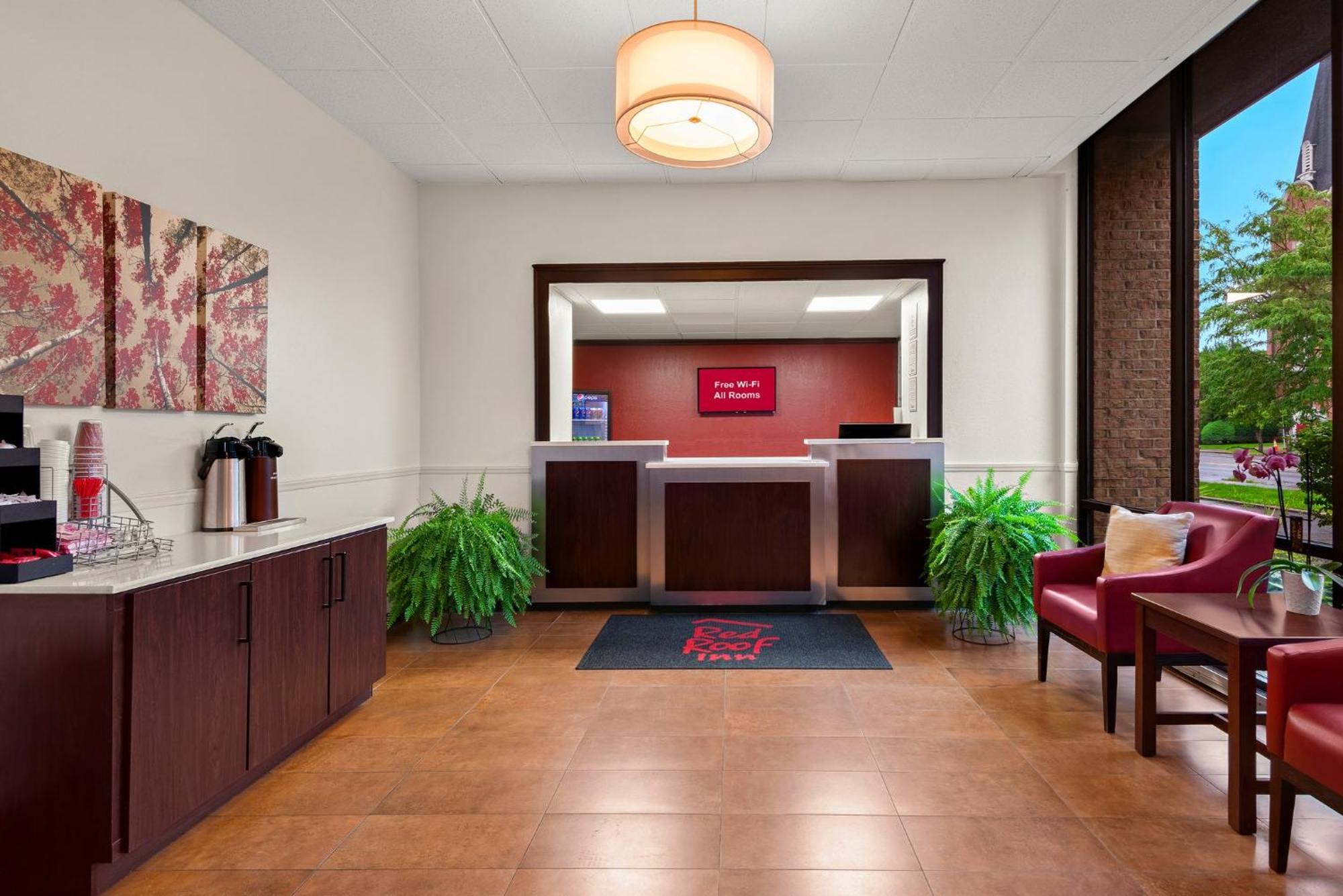 Red Roof Inn Norwich Bagian luar foto