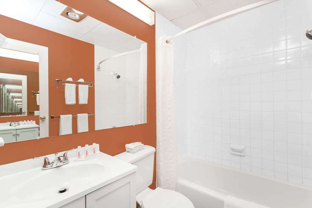 Red Roof Inn Norwich Ruang foto